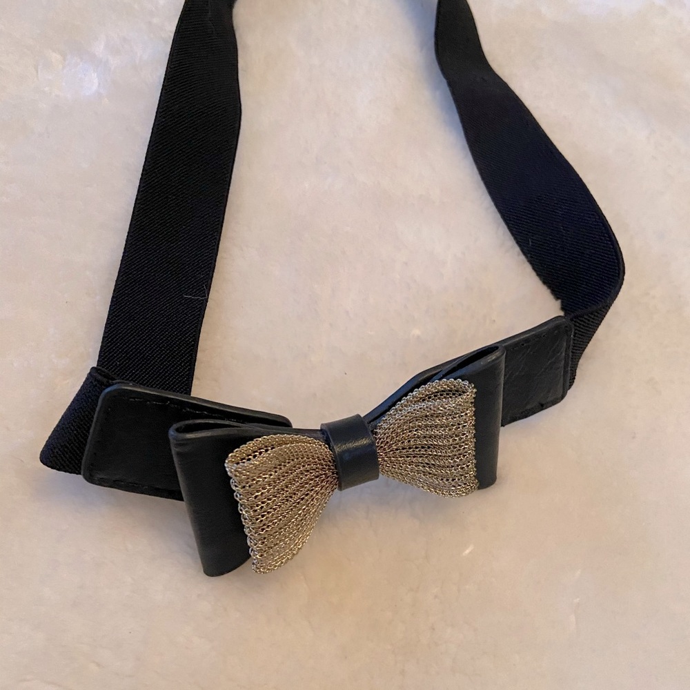 Double bow black and gold belt size Large